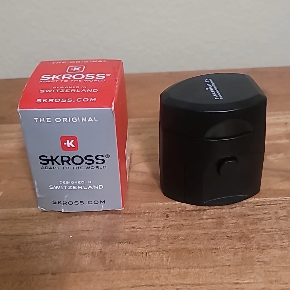 Universal Adaptor